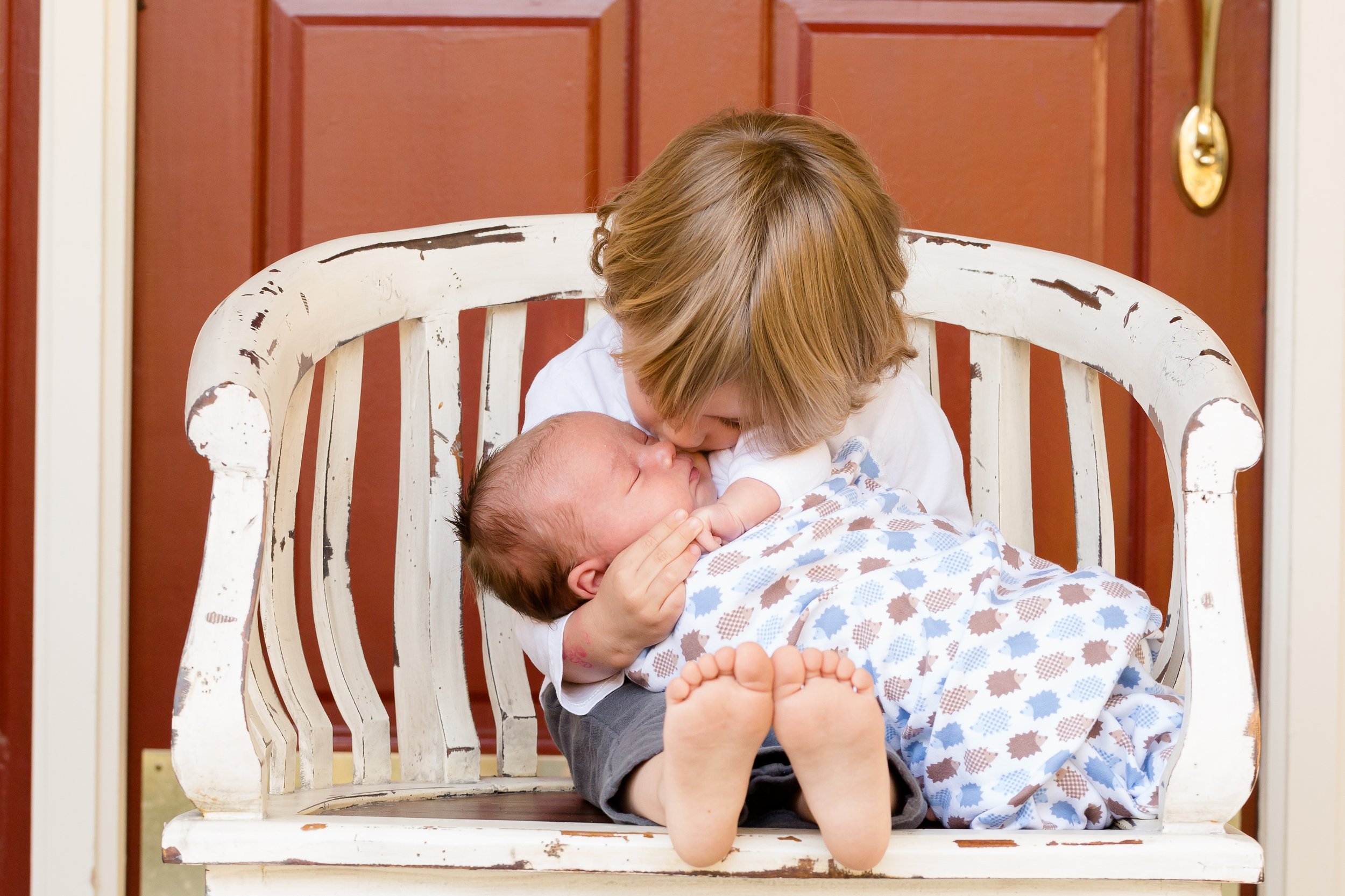 10 Tips to Help Your Child Adjust to a New Sibling