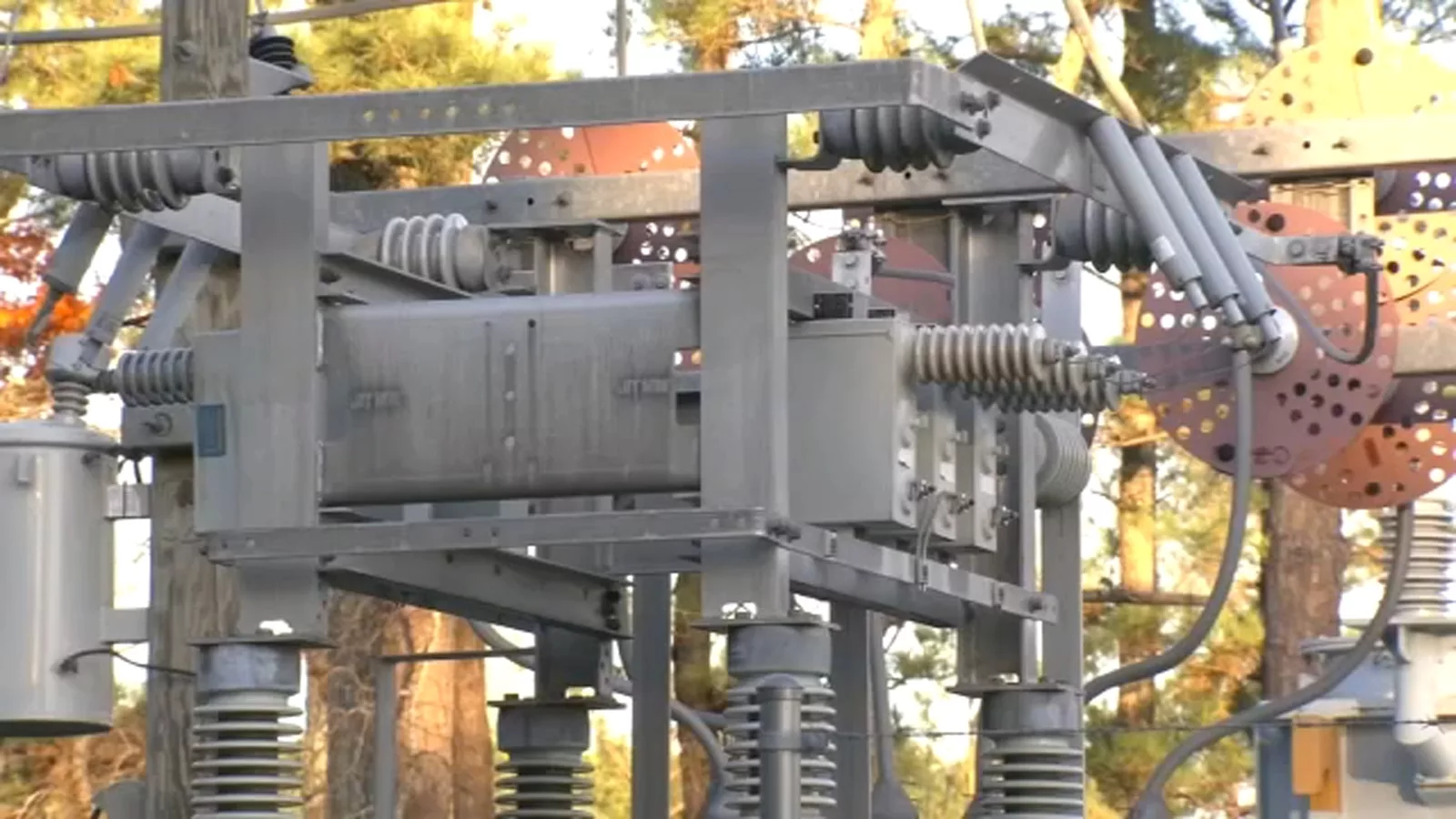 Duke Energy: 1800 Cary, NC Residents Face Christmas Power Outage