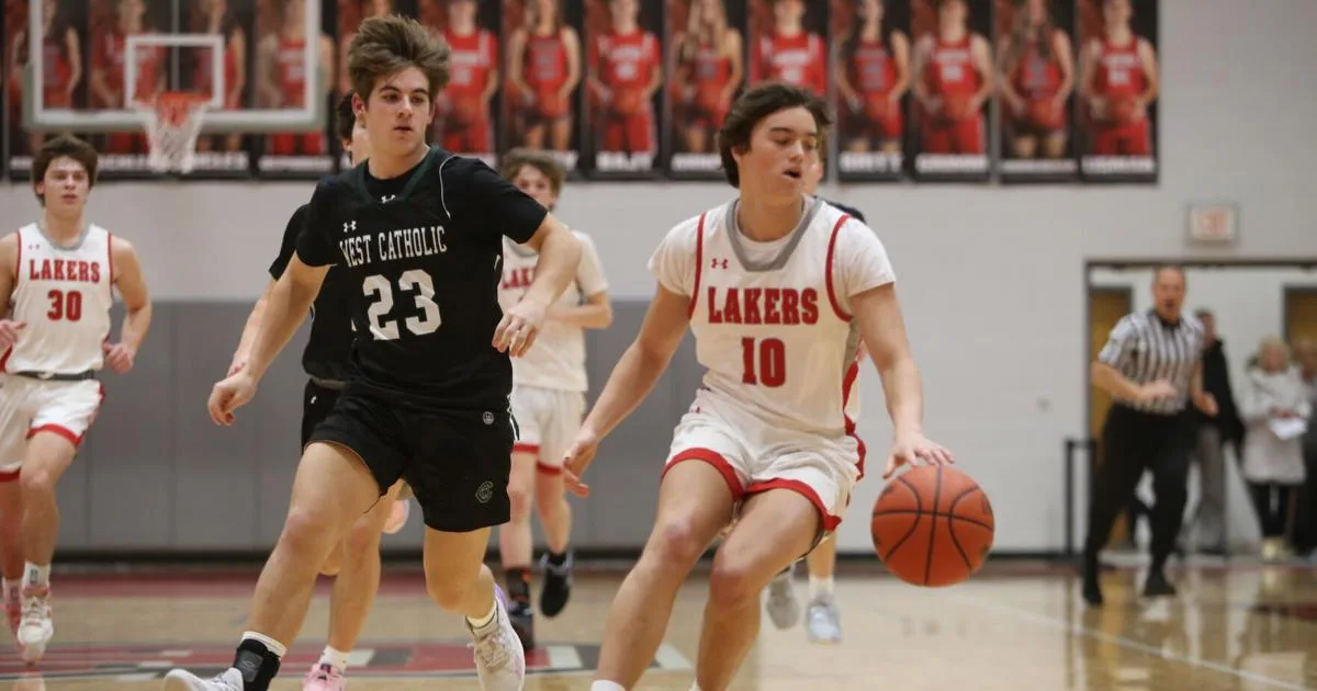 Lakers Suffer Shocking Home Defeat to West Catholic in Q3 | Sports