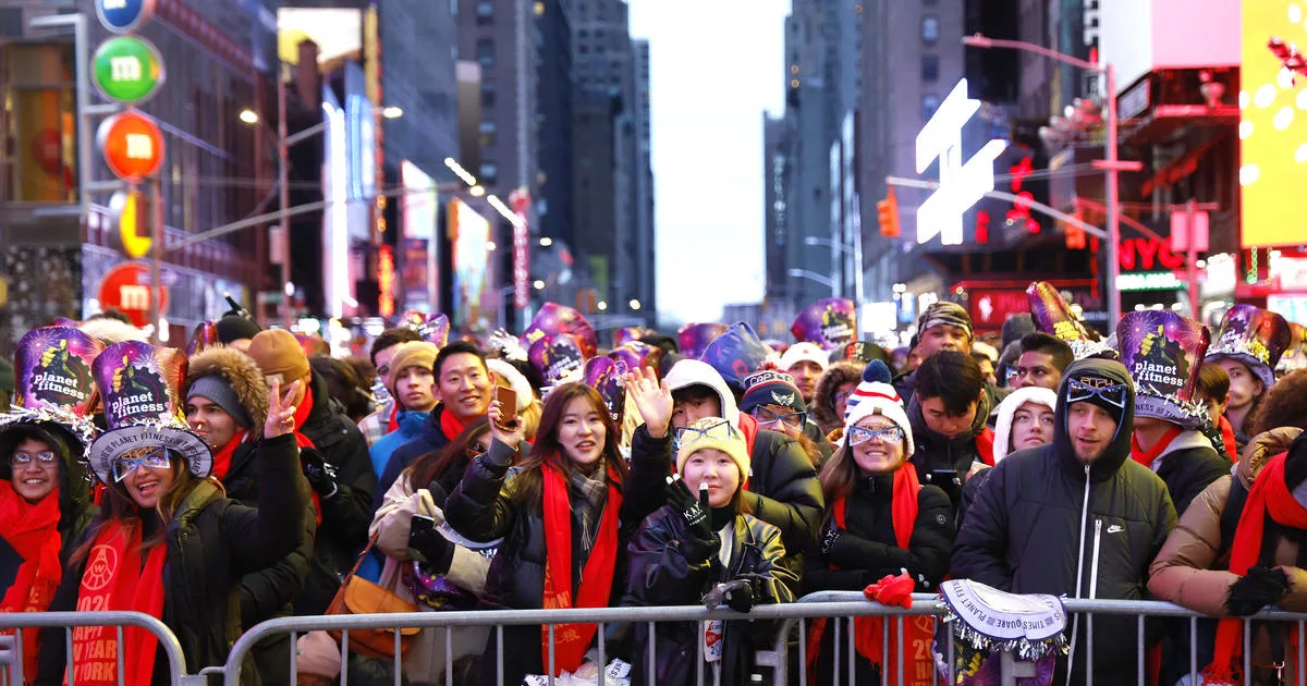 New Year’s Eve 2024: Times Square swarms with hundreds of thousands