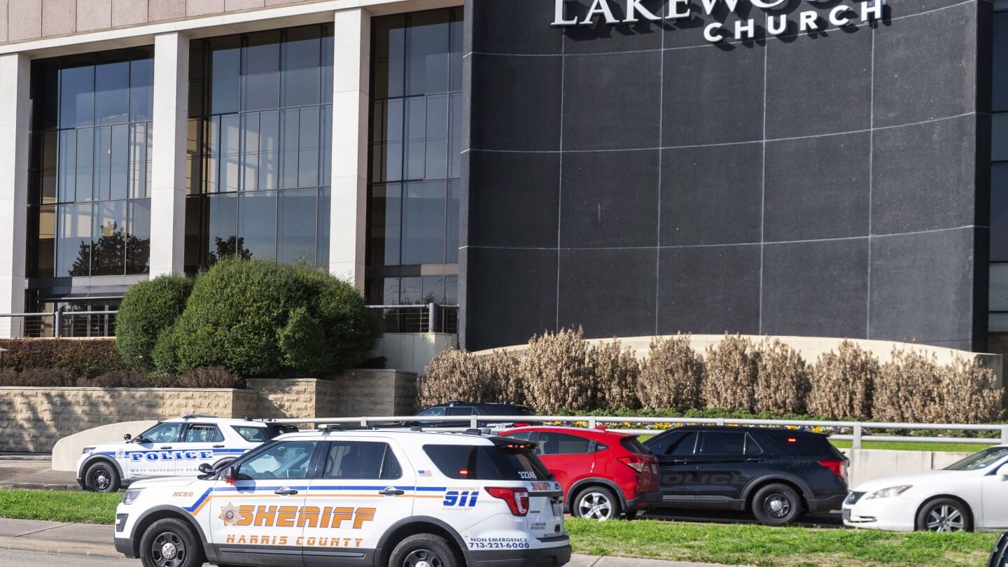 Off-Duty Officers Kill Armed Woman in Joel Osteen’s Lakewood Church