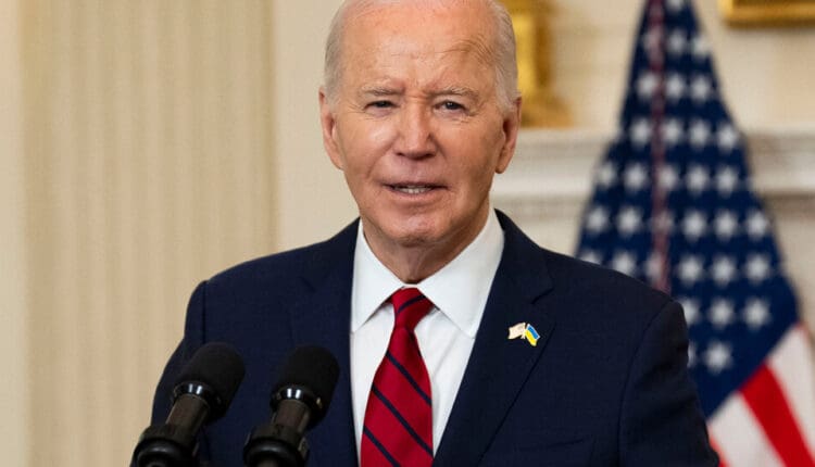 Biden unrestrained? The president’s looser week will be capped with politics and jokes on Saturday.