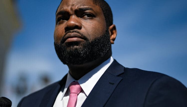 Trump Elevates a Conservative ‘Warrior’ on Education