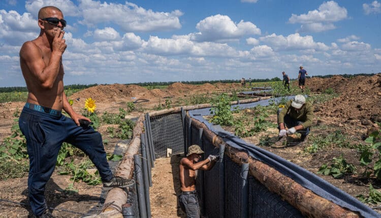 U.S. Officials Say Russia Is Unlikely to Take Much More Ukrainian Territory