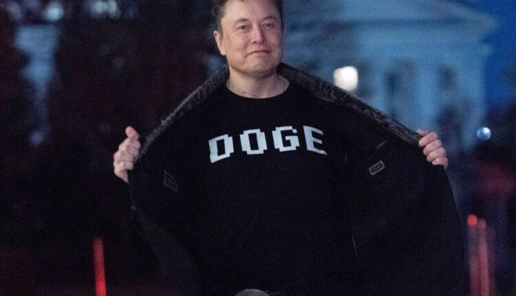 Roberts halts for now lower court order requiring DOGE to hand over information about its work