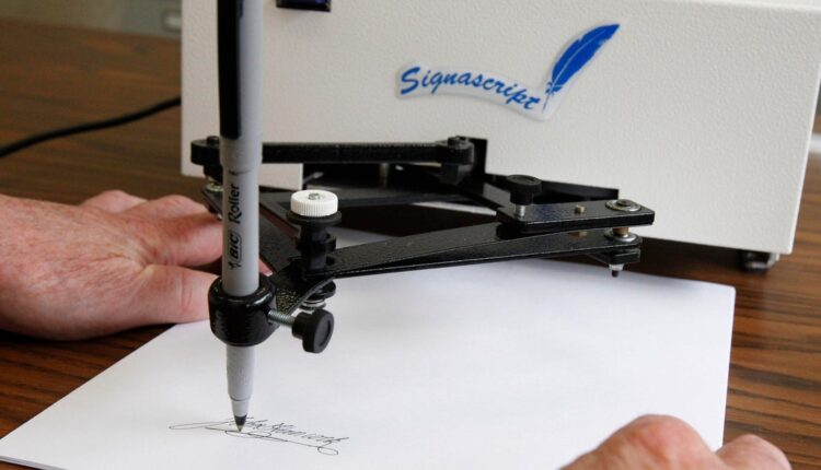 What is an autopen? Here's what to know about the devices used by presidents, writers and more.