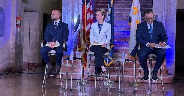 Top Mayoral Candidates Spar in Forum, Discuss City Services and Trust