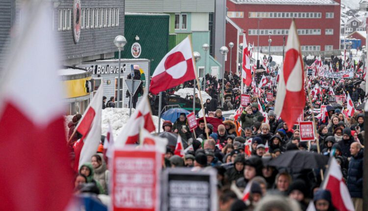 E.U. to hold emergency meeting on Trump's Greenland tariffs threat