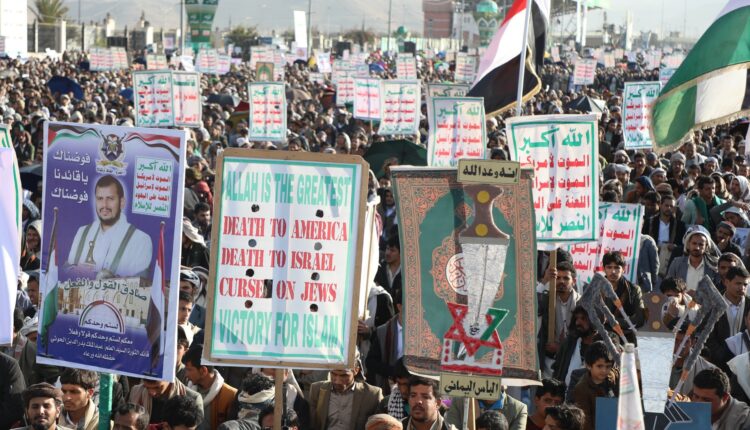 Is the Yemeni government getting ready to attack the Houthis? | Houthis News