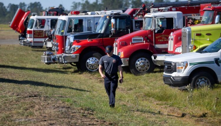 News Wrap: Wildfires threaten homes in southern Georgia